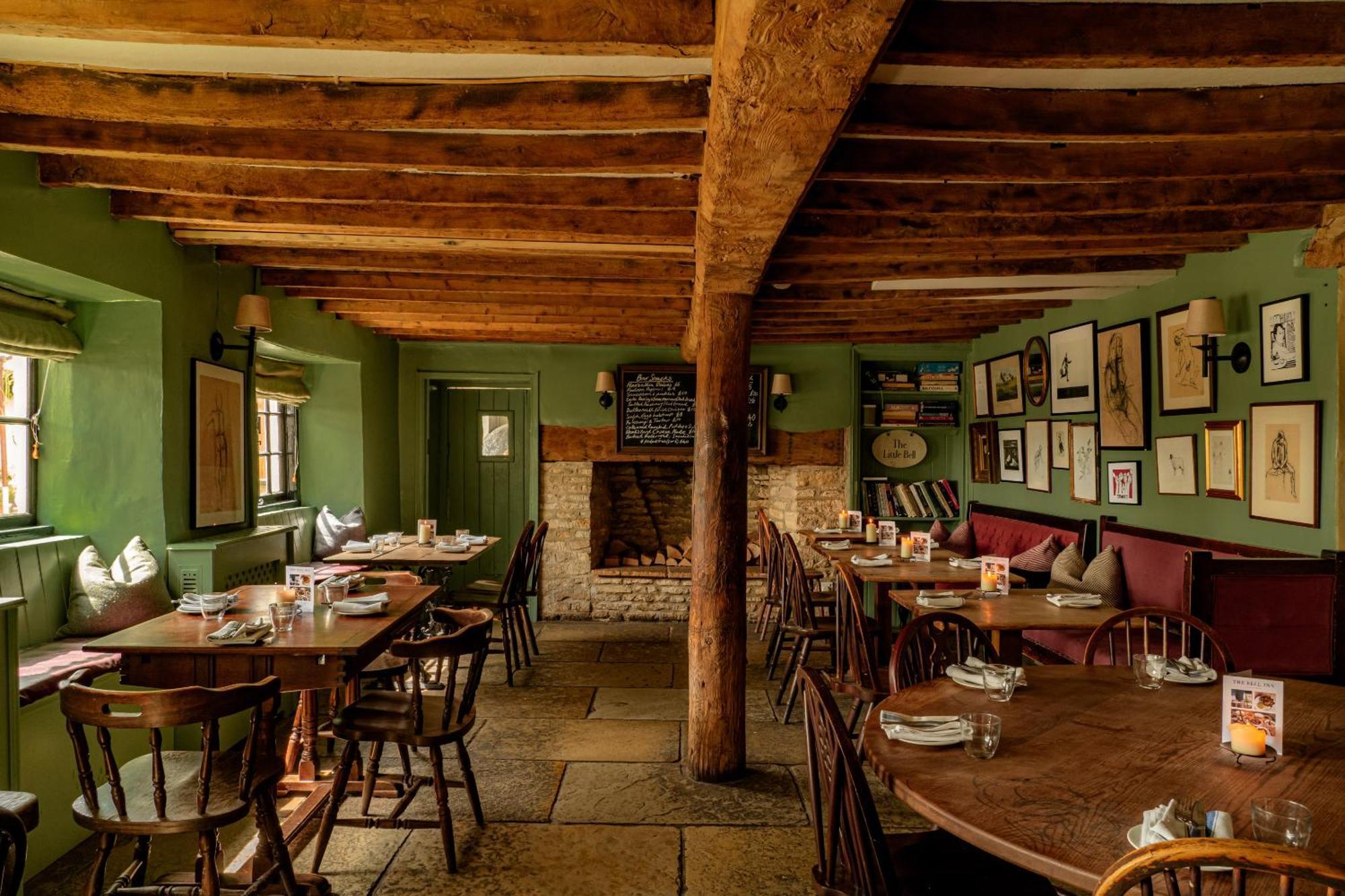 The Bell Inn Lechlade Exterior foto